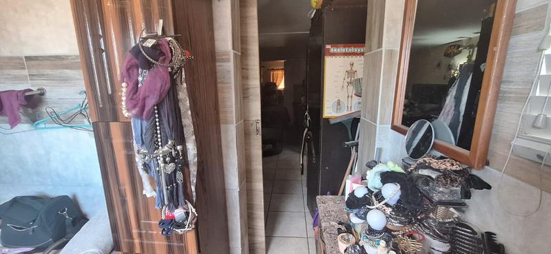 5 Bedroom Property for Sale in Dana Bay Western Cape